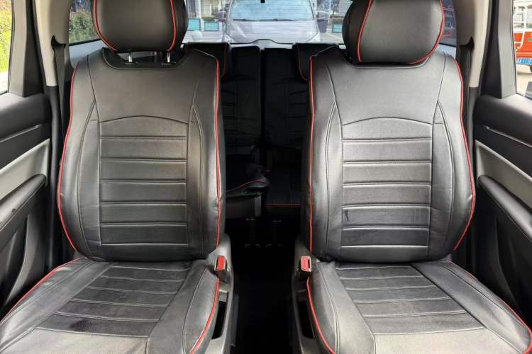 Used Wuling Victory 2020 1.5T Manual Elite Edition Interior 3