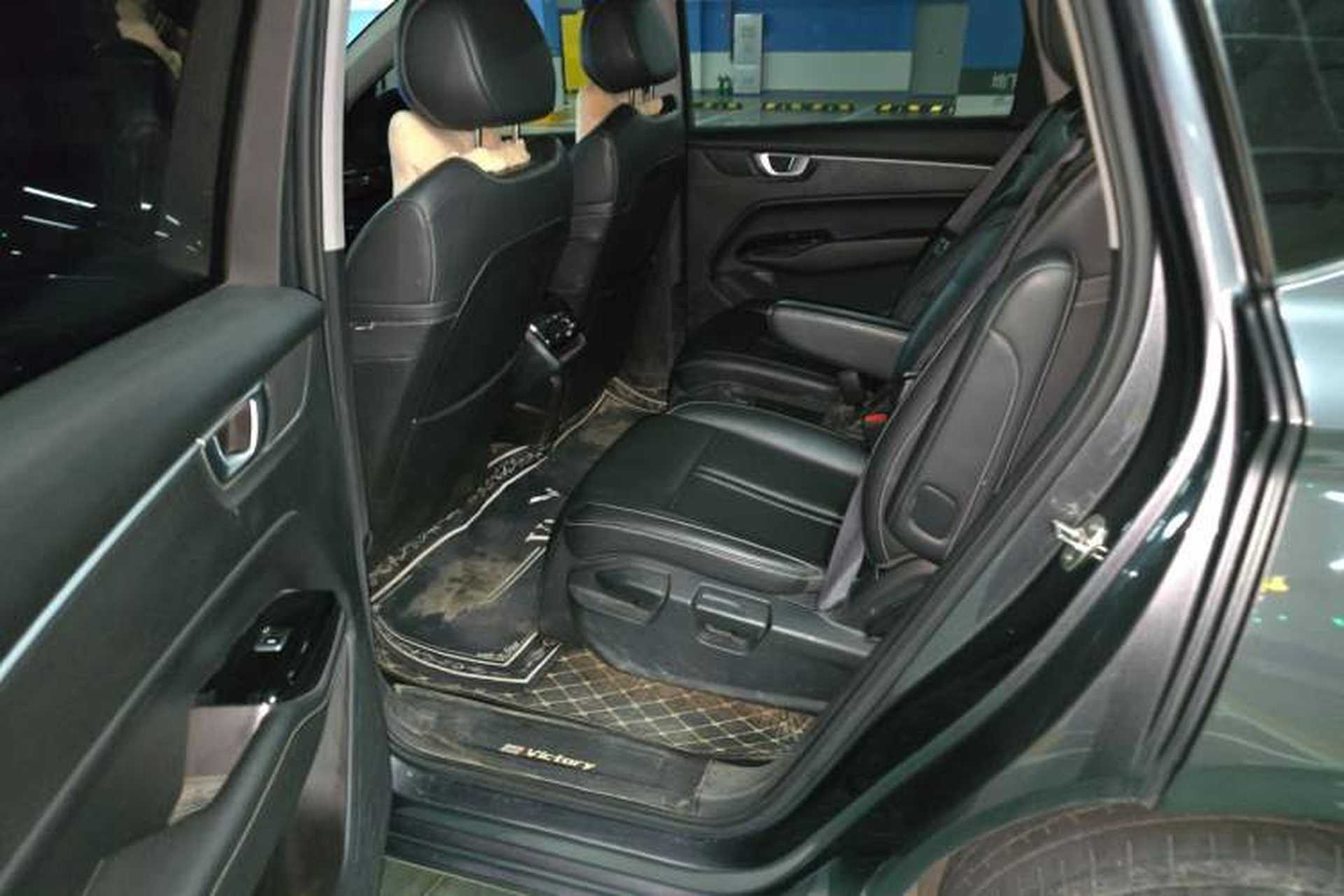 Used Wuling Victory 2020 1.5T CVT Luxury Model Interior 4