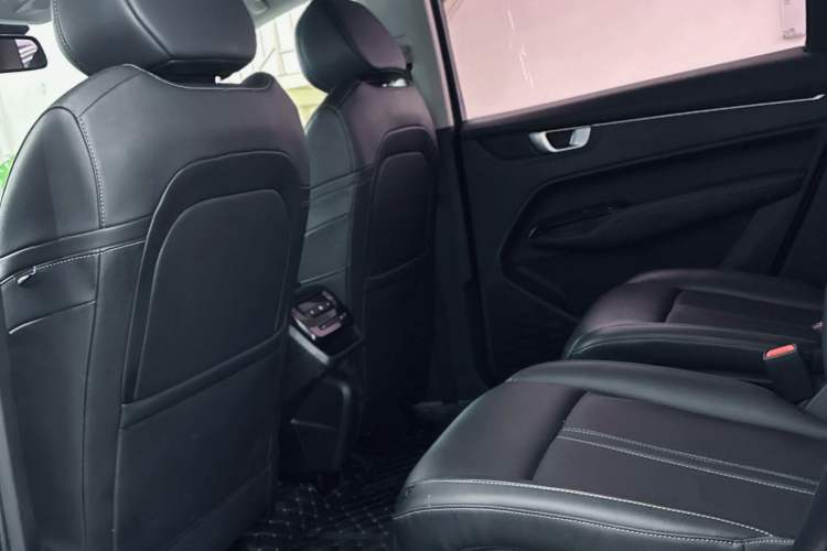Used Wuling Victory 2020 1.5T CVT Luxury Model Interior 5