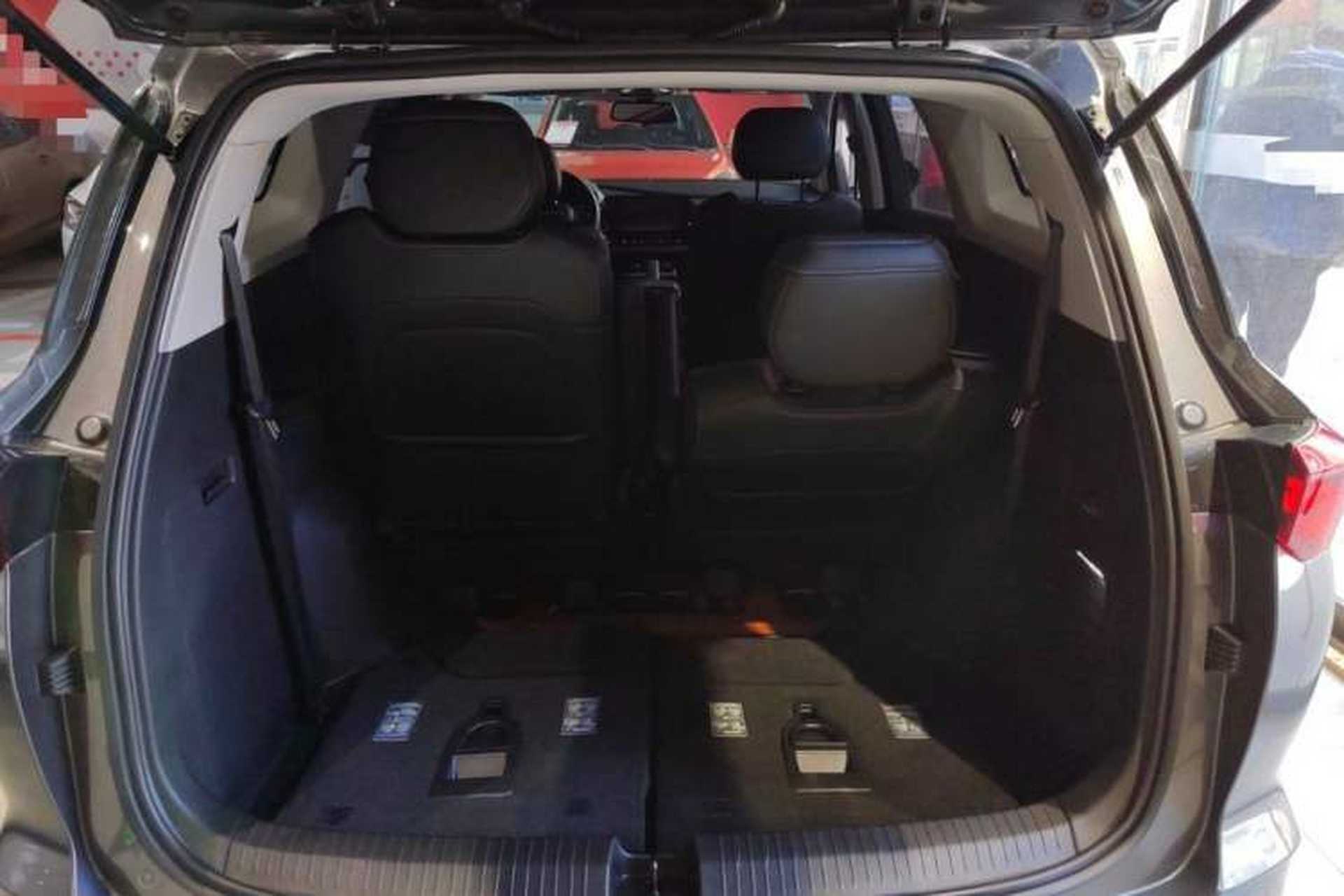 Used Wuling Victory 2020 1.5T CVT Flagship Edition Interior 9