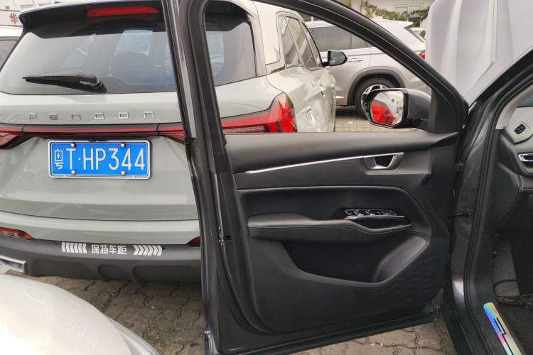 Used Wuling Victory 2020 1.5T CVT Flagship Edition Left Front Door Interior