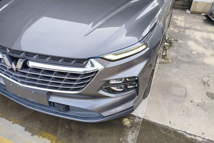 Used Wuling Victory 2020 1.5T CVT Flagship Edition Left Front Headlight