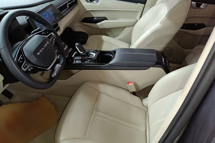 Used Wuling Victory 2020 1.5T CVT Flagship Edition Left Front Seat