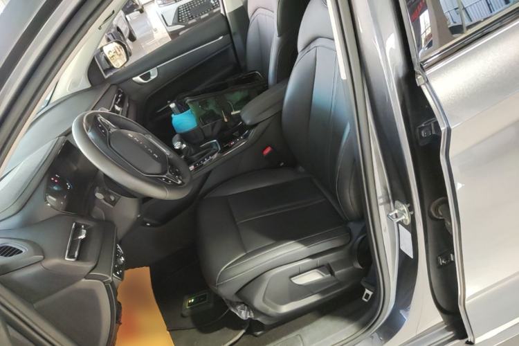 Used Wuling Victory 2020 1.5T CVT Luxury Model Left Front Seat