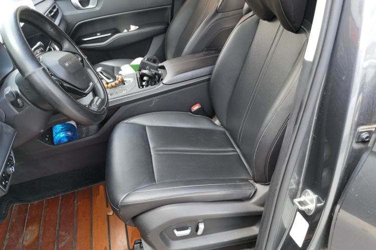 Used Wuling Victory 2020 1.5T CVT Flagship Edition Left Front Seat