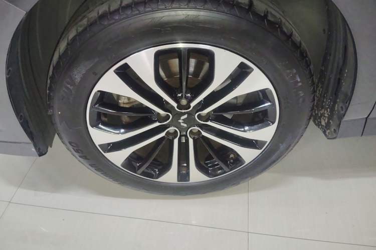Used Wuling Victory 2020 1.5T CVT Flagship Edition Left Front Wheel Hub