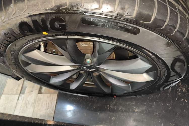 Used Wuling Victory 2020 1.5T CVT Luxury Model Left Front Wheel Hub