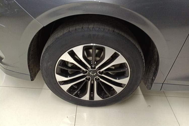 Used Wuling Victory 2020 1.5T CVT Flagship Edition Left Front Wheel Hub