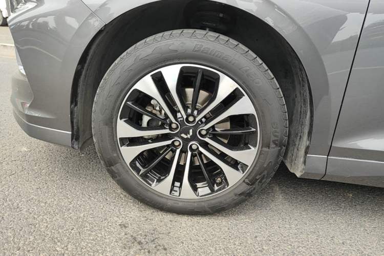 Used Wuling Victory 2020 1.5T CVT Flagship Edition Left Front Wheel Hub