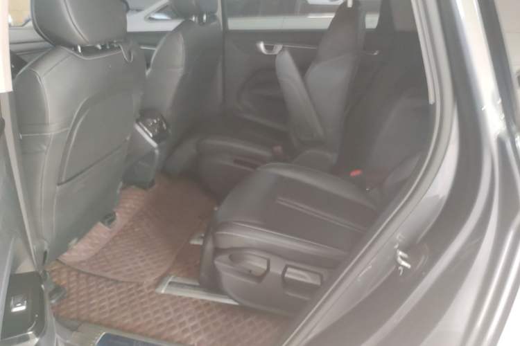 Used Wuling Victory 2020 1.5T CVT Flagship Edition Left Rear Seat