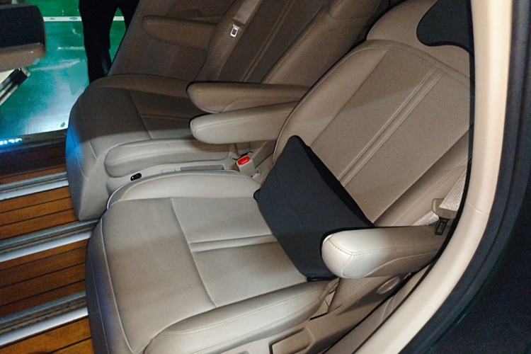 Used Wuling Victory 2020 1.5T CVT Flagship First-Class Model Left Rear Seat