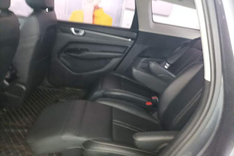 Used Wuling Victory 2020 1.5T CVT Luxury Model Left Rear Seat
