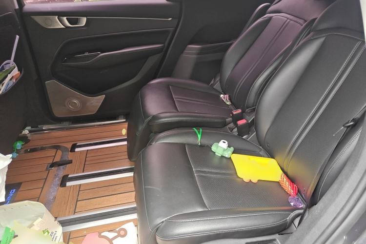 Used Wuling Victory 2020 1.5T CVT Flagship Edition Left Rear Seat