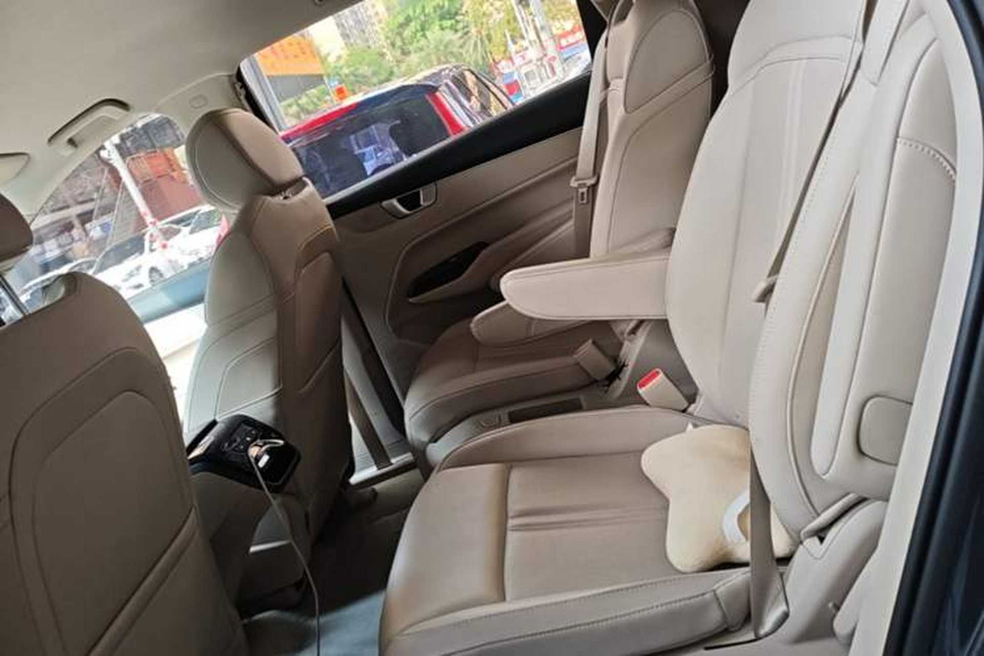 Used Wuling Victory 2020 1.5T CVT Luxury Model Left Rear Seat