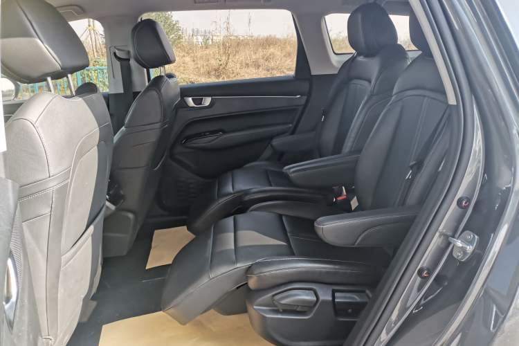 Used Wuling Victory 2020 1.5T CVT Flagship Edition Left Rear Seat