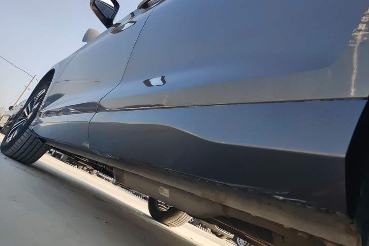 Used Wuling Victory 2020 1.5T CVT Flagship Edition Left Side Sill