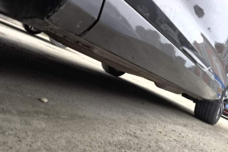 Used Wuling Victory 2020 1.5T CVT Flagship Edition Left Side Sill