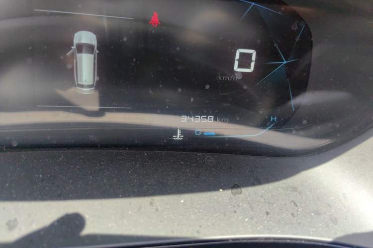 Used Wuling Victory 2020 1.5T Manual Elite Edition Odometer Close Up