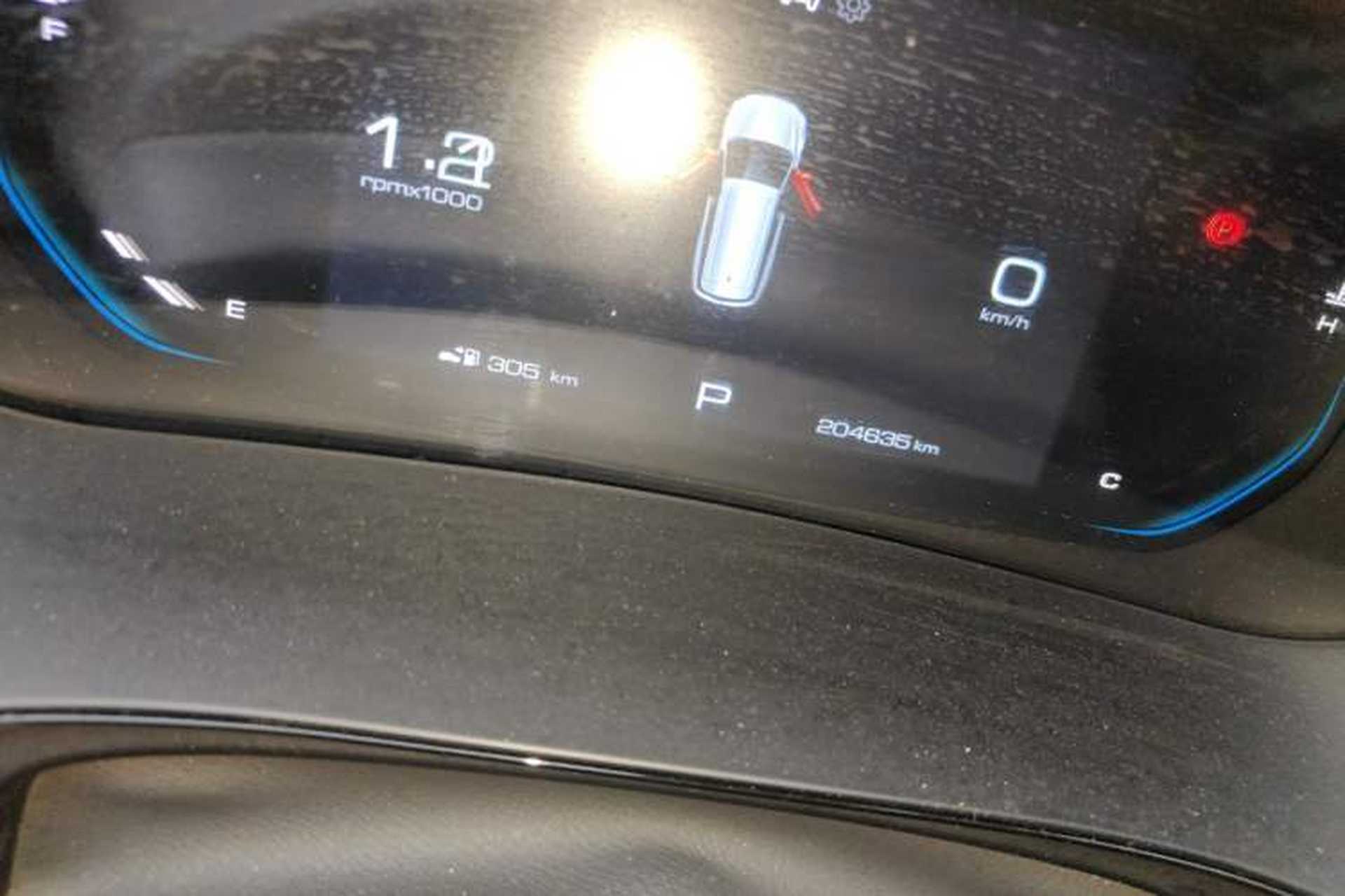 Used Wuling Victory 2020 1.5T CVT Flagship Edition Odometer Close Up