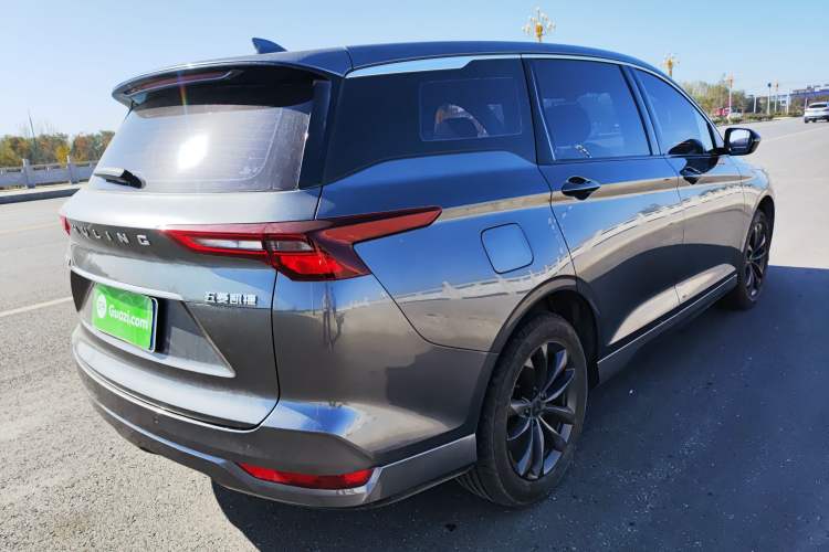 Used Wuling Victory 2020 1.5T CVT Luxury Model Rear Right 45 Deg