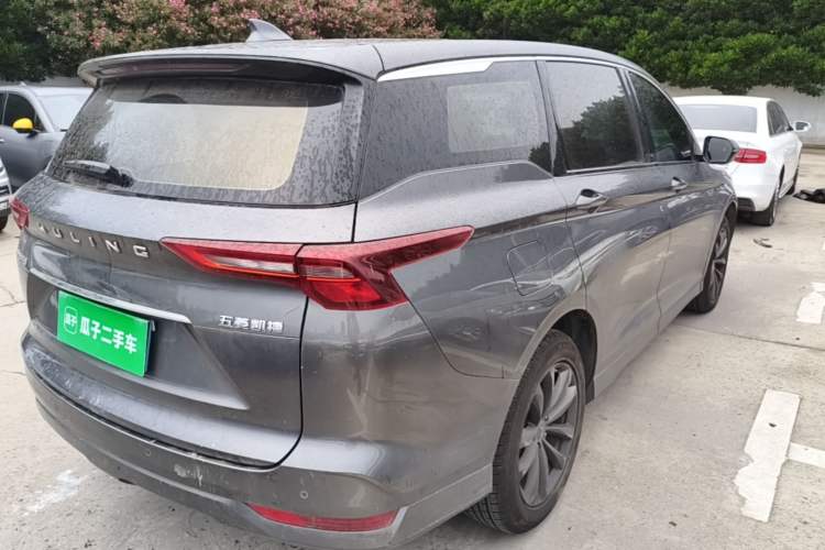 Used Wuling Victory 2020 1.5T CVT Luxury Model Rear Right 45 Deg