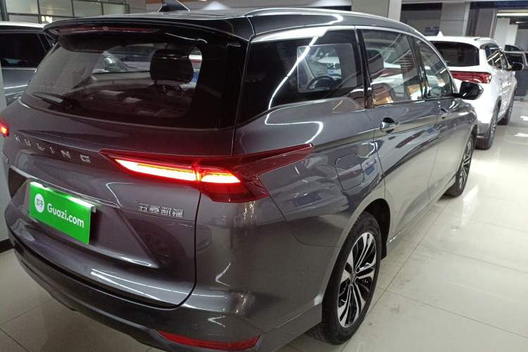 Used Wuling Victory 2020 1.5T CVT Flagship Edition Rear Right 45 Deg