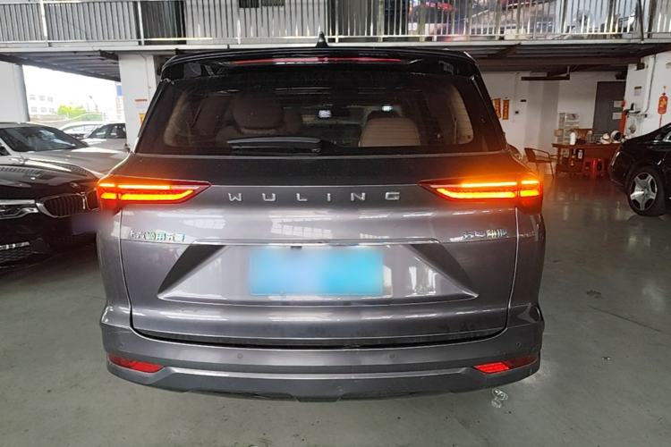 Used Wuling Victory 2020 1.5T CVT Flagship Edition Rear