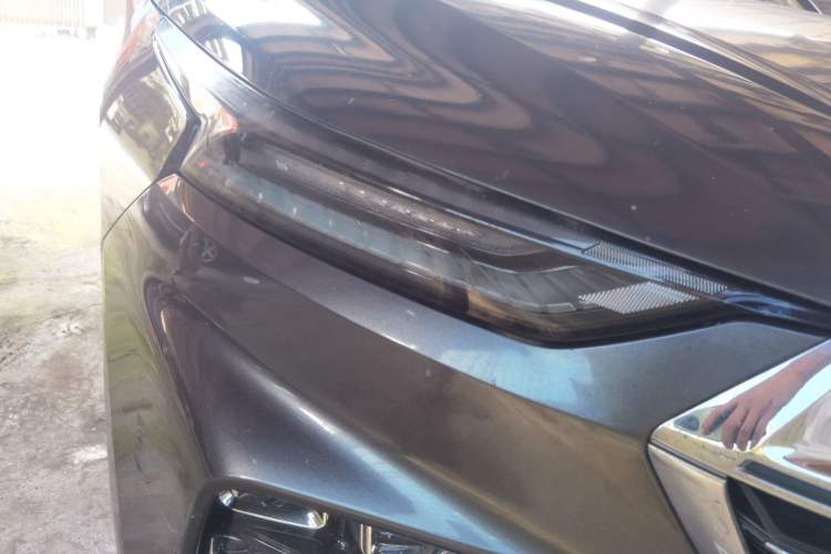Used Wuling Victory 2020 1.5T CVT Flagship Edition Right Front Headlight