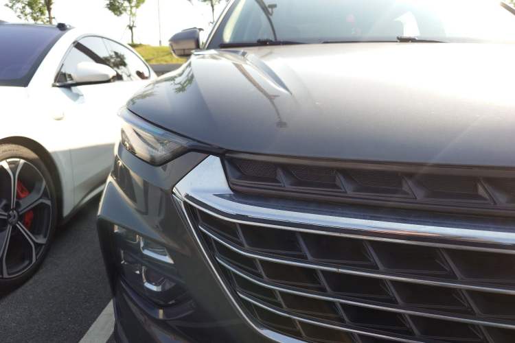 Used Wuling Victory 2020 1.5T CVT Flagship Edition Right Front Headlight