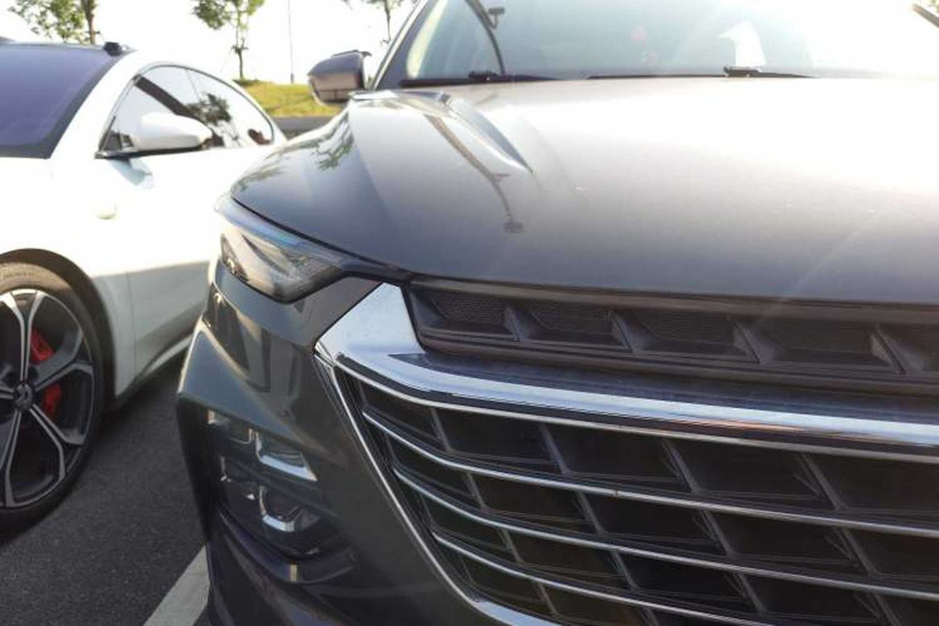 Used Wuling Victory 2020 1.5T CVT Flagship Edition Right Front Headlight