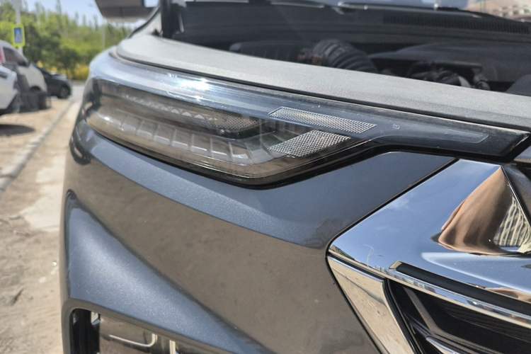 Used Wuling Victory 2020 1.5T CVT Flagship Edition Right Front Headlight