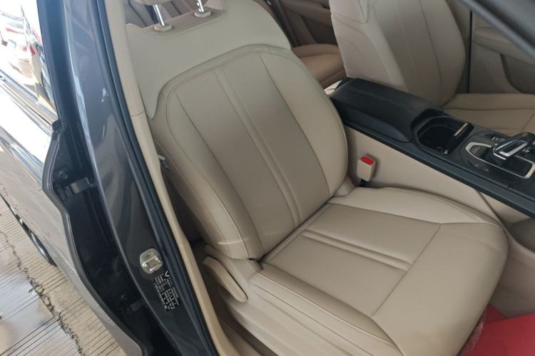Used Wuling Victory 2020 1.5T CVT Flagship Edition Right Front Seat