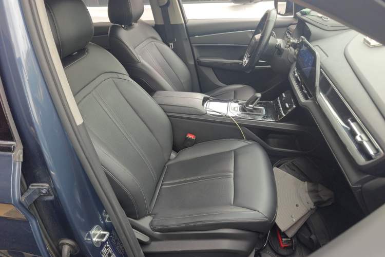 Used Wuling Victory 2020 1.5T CVT Flagship Edition Right Front Seat
