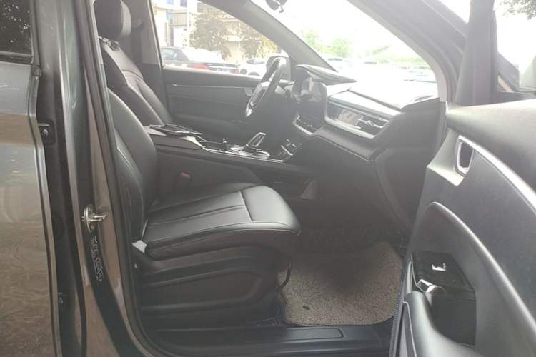 Used Wuling Victory 2020 1.5T CVT Flagship Edition Right Front Seat