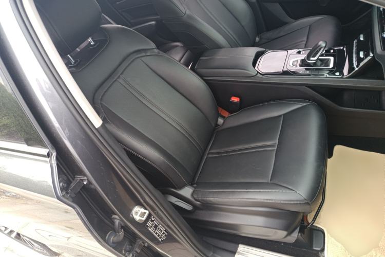 Used Wuling Victory 2020 1.5T CVT Flagship Edition Right Front Seat