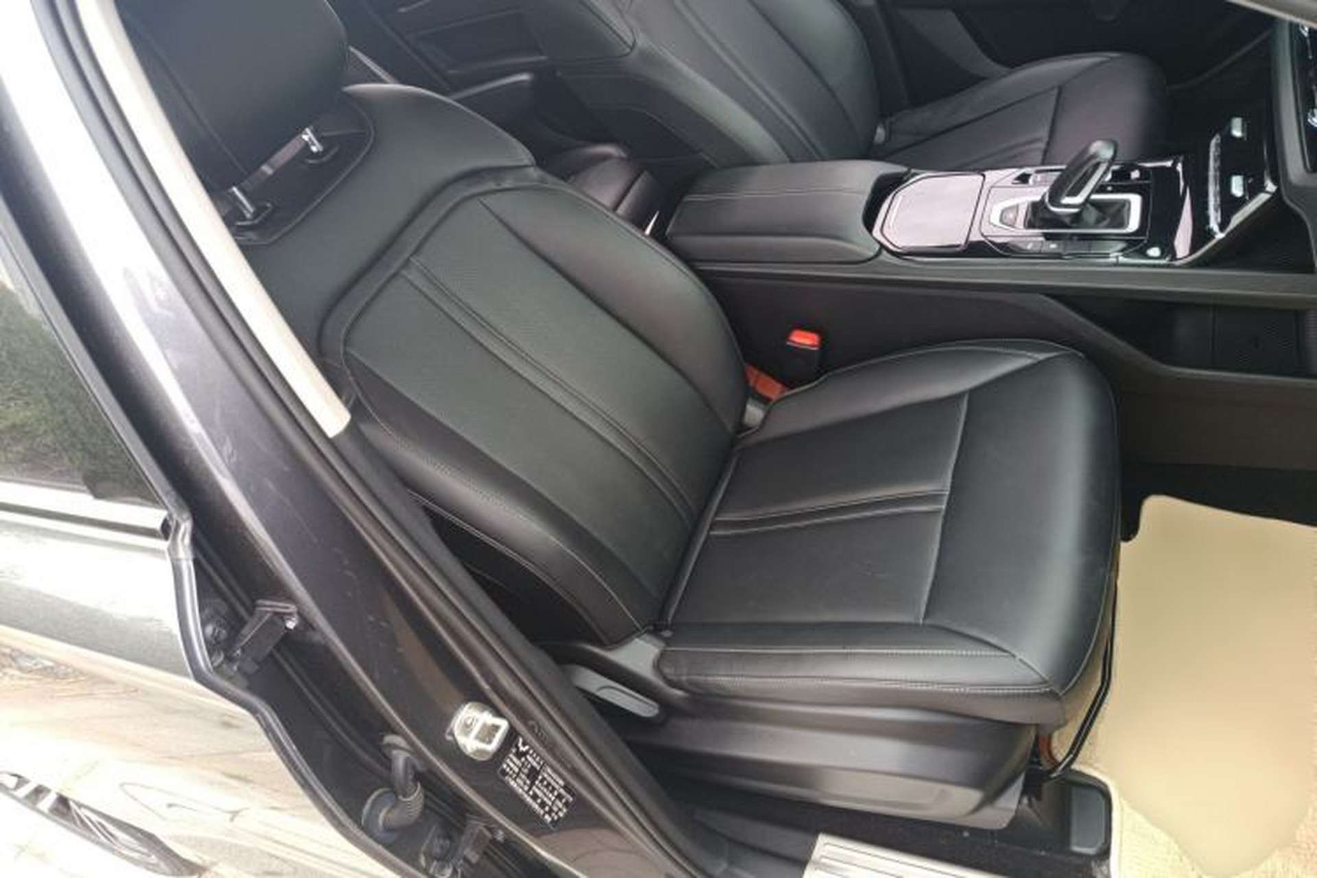Used Wuling Victory 2020 1.5T CVT Flagship Edition Right Front Seat