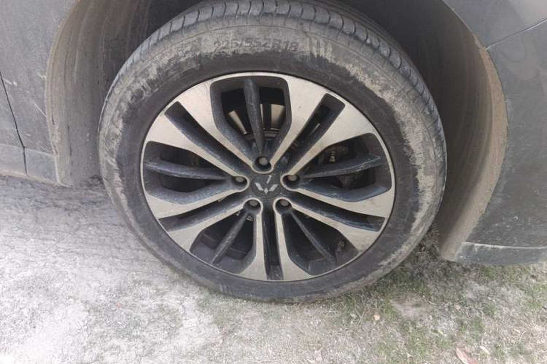 Used Wuling Victory 2020 1.5T CVT Flagship Edition Right Front Wheel Hub