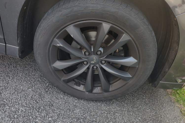 Used Wuling Victory 2020 1.5T Manual Elite Edition Right Front Wheel Hub
