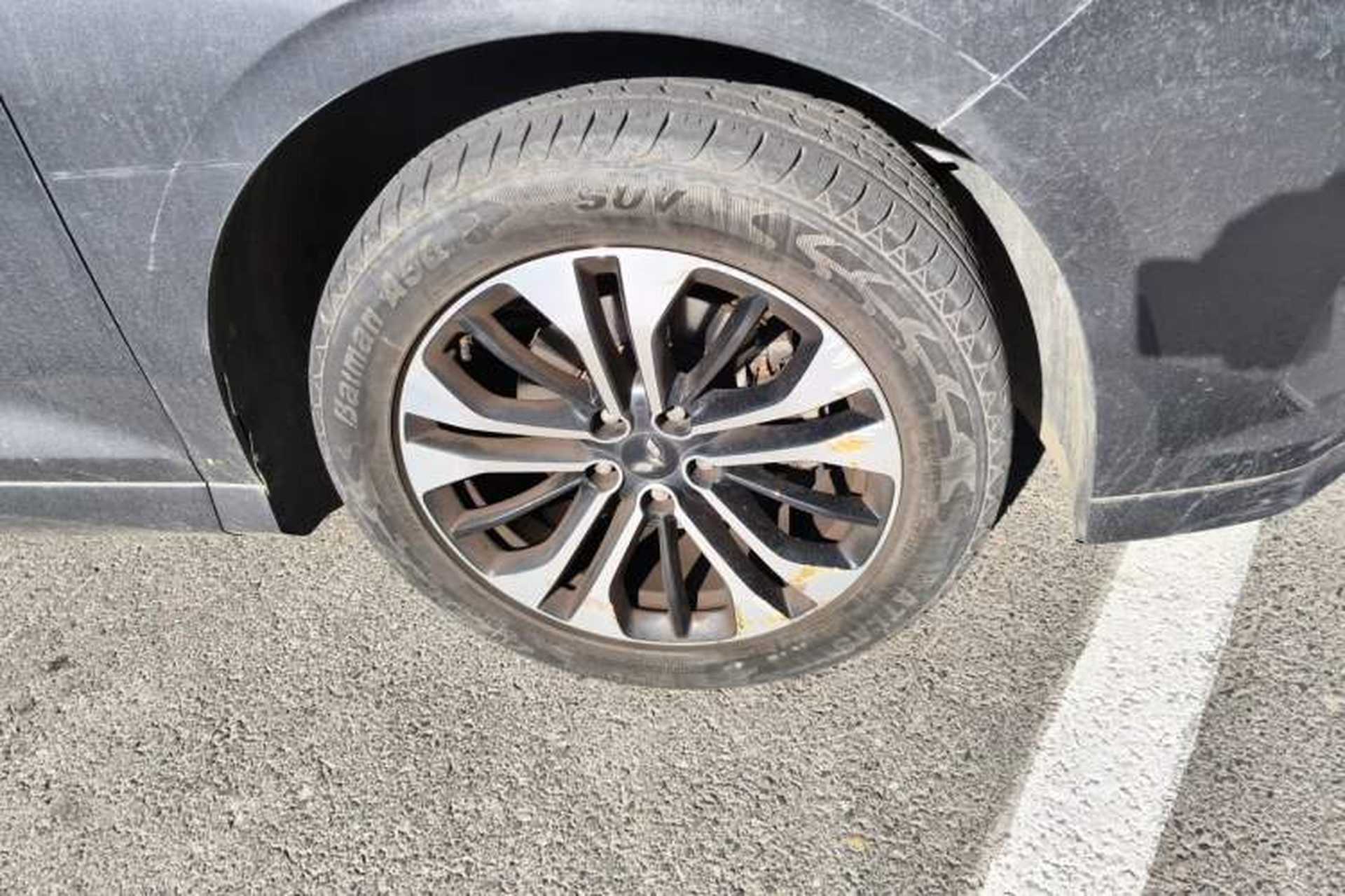 Used Wuling Victory 2020 1.5T CVT Flagship Edition Right Front Wheel Hub
