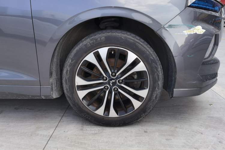 Used Wuling Victory 2020 1.5T CVT Flagship Edition Right Front Wheel Hub