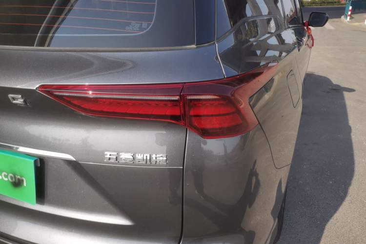 Used Wuling Victory 2020 1.5T CVT Flagship Edition Right Rear Taillight