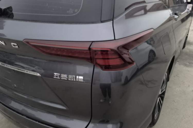Used Wuling Victory 2020 1.5T CVT Flagship Edition Right Rear Taillight