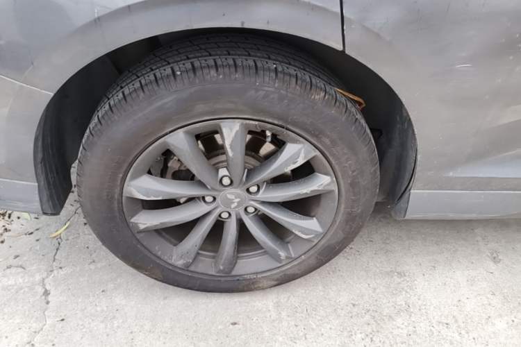 Used Wuling Victory 2020 1.5T CVT Luxury Model Right Rear Wheel Hub