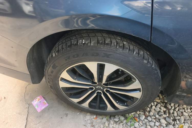 Used Wuling Victory 2020 1.5T CVT Flagship Edition Right Rear Wheel Hub