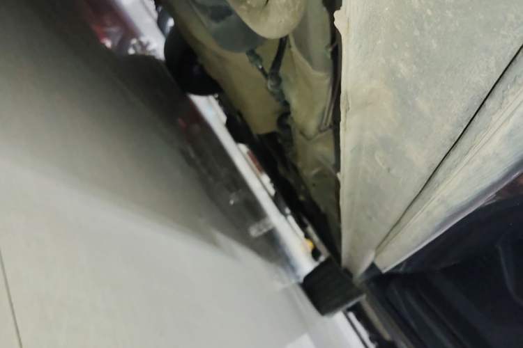 Used Wuling Victory 2020 1.5T CVT Flagship Edition Right Side Sill