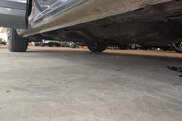 Used Wuling Victory 2020 1.5T CVT Flagship Edition Right Side Sill