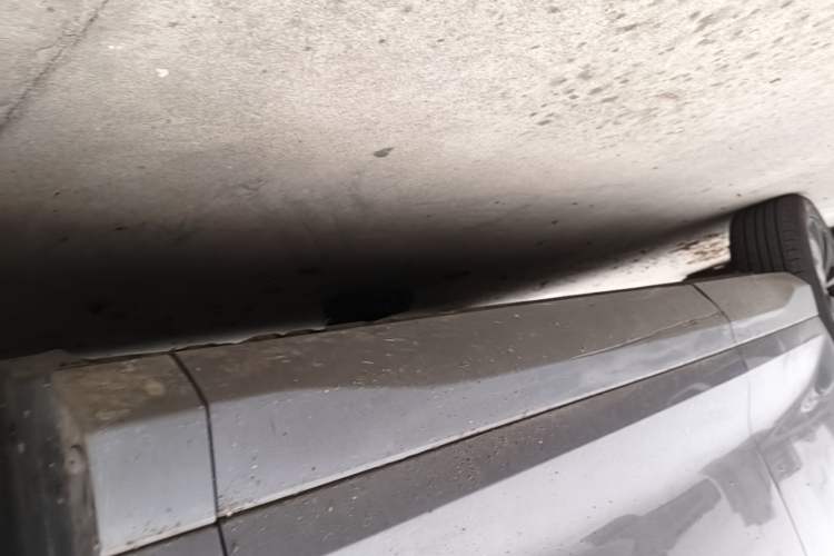 Used Wuling Victory 2020 1.5T CVT Luxury Model Right Side Sill