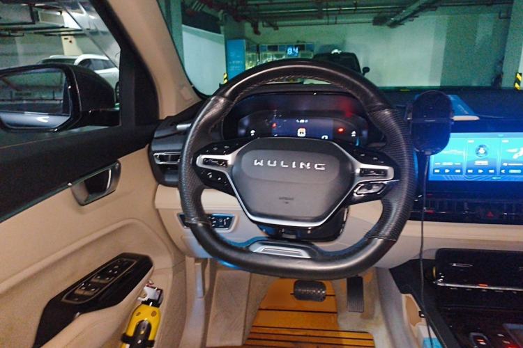 Used Wuling Victory 2020 1.5T CVT Flagship First-Class Model Steering Wheel