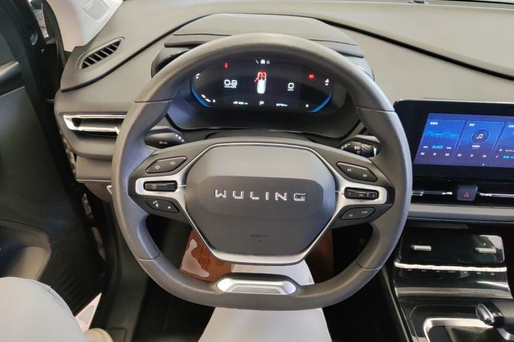 Used Wuling Victory 2020 1.5T CVT Luxury Model Steering Wheel