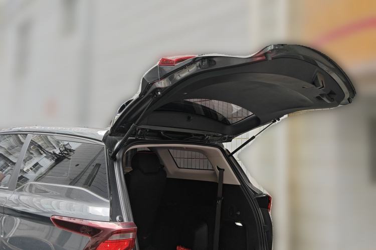 Used Wuling Victory 2020 1.5T Manual Elite Edition Trunk